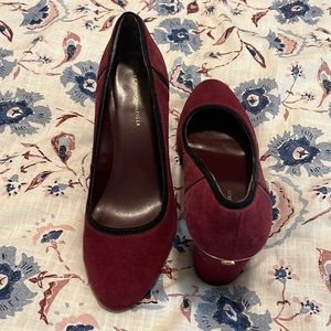 tommy hilfiger pump burgundy